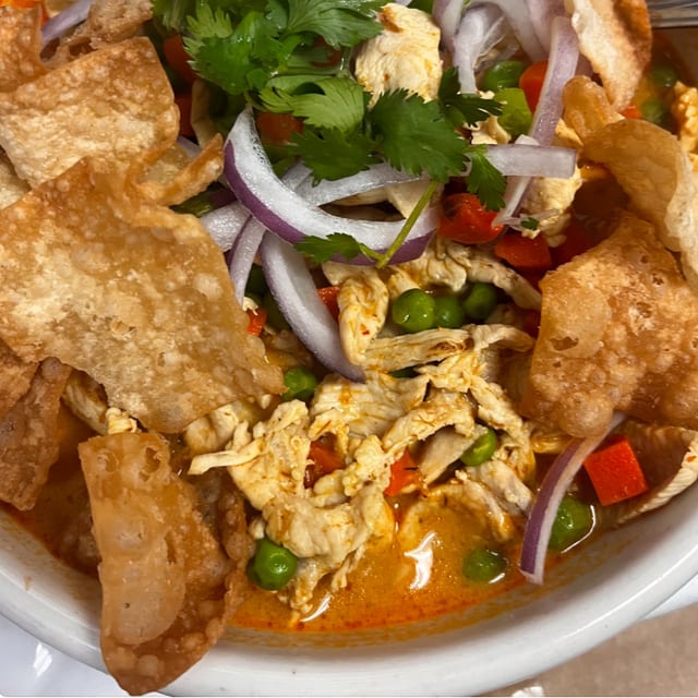 Kau-Soi Noodles Soup.
